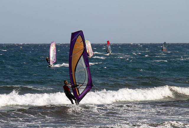 Perfekte vindforhold og smukke strande: Windsurfing i lacanau